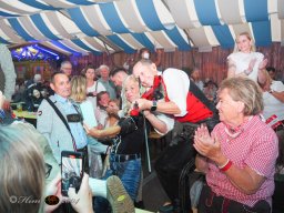 Die Jungen Zillertaler auf der Wiener Kaiser Wiesn